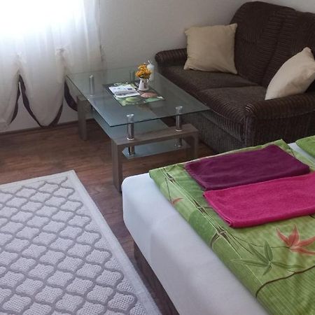 Omar & Una Apartmani Bihac Exterior photo