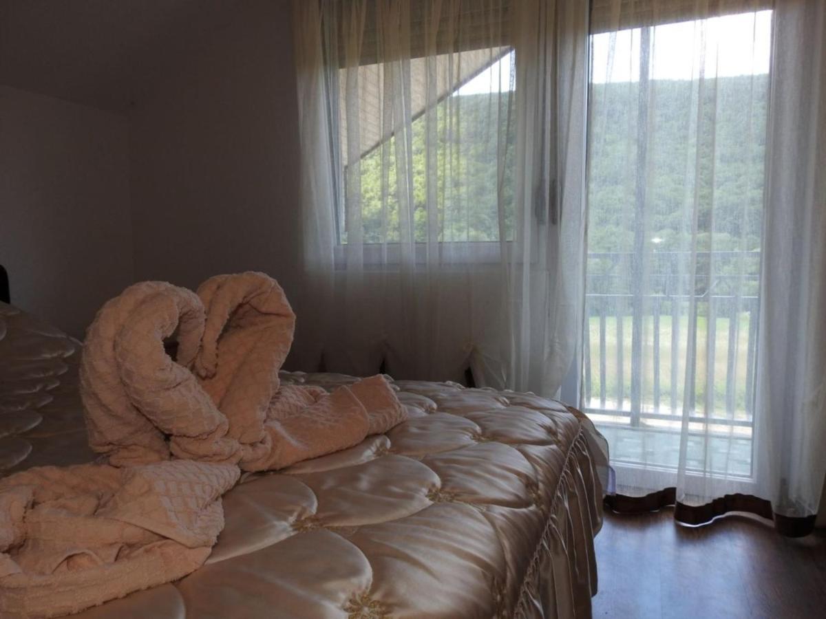 Omar & Una Apartmani Bihac Exterior photo